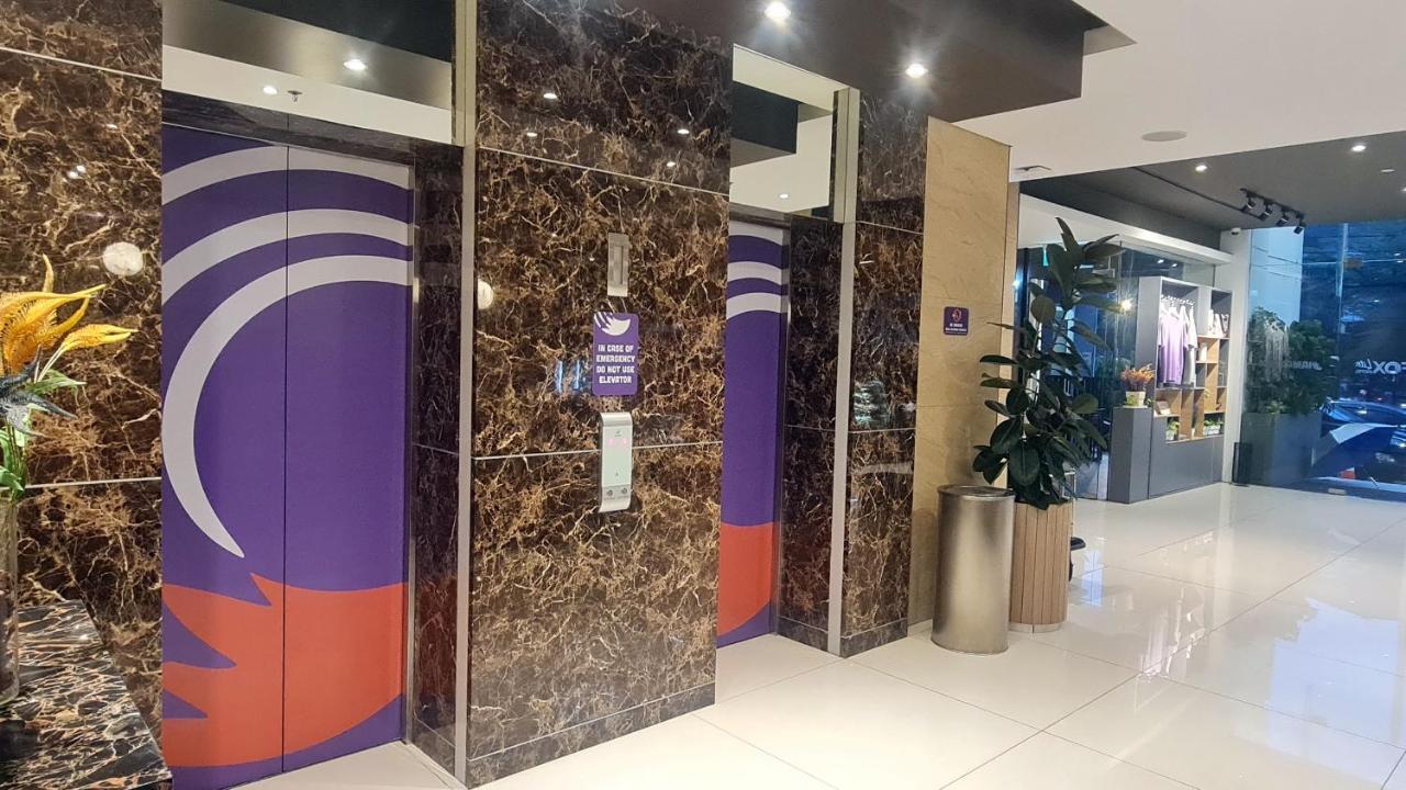 Fox Lite Grogol Jakarta Exterior photo