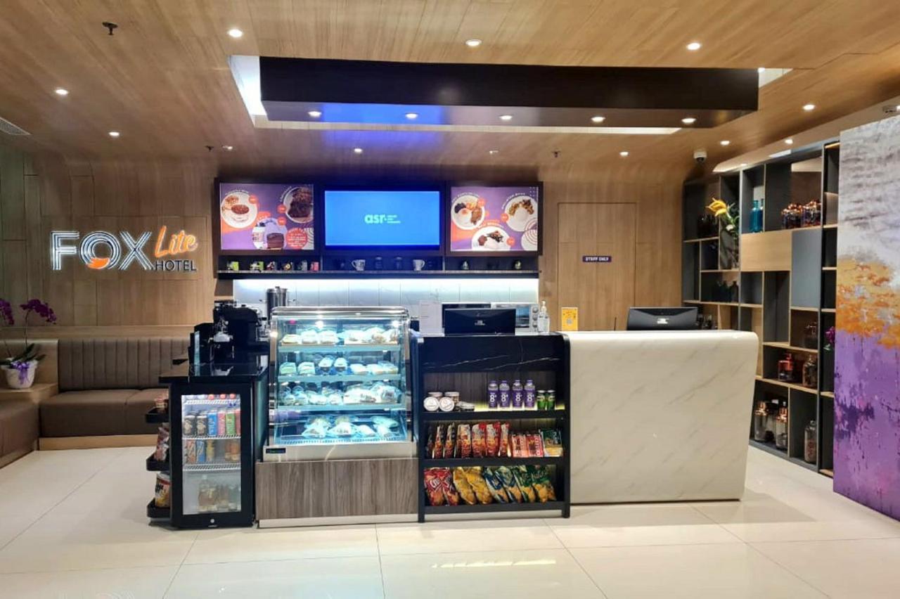 Fox Lite Grogol Jakarta Exterior photo